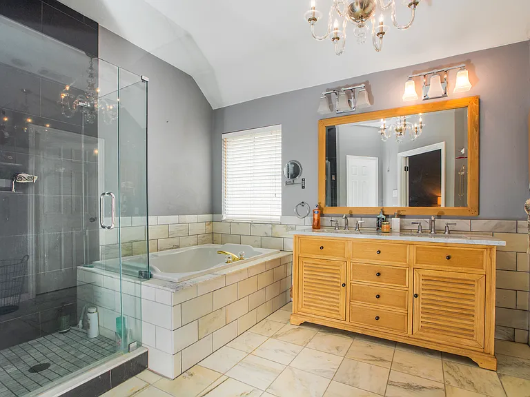 3705 Cottonwood Springs Dr — Photo 16