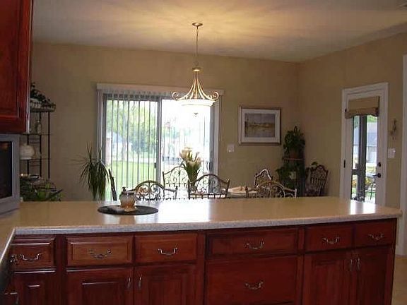 4th image of 5405 Sampson Dr