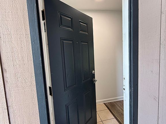 4th image of 8849 OLD KINGS Road S #163