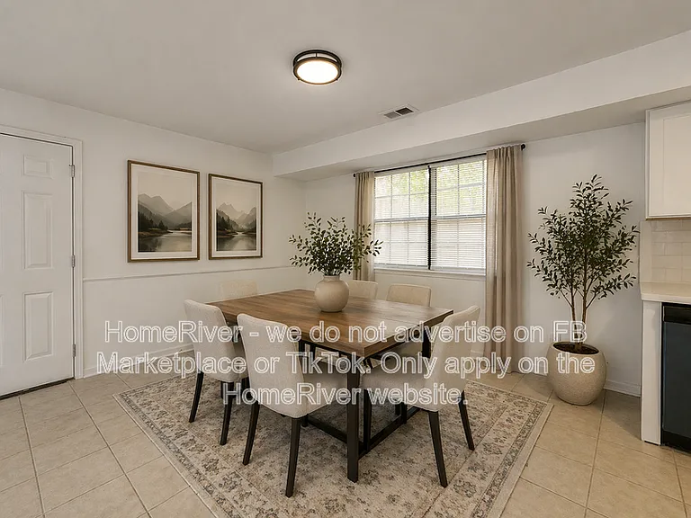 5482 Martins Crossing Rd — Photo 2