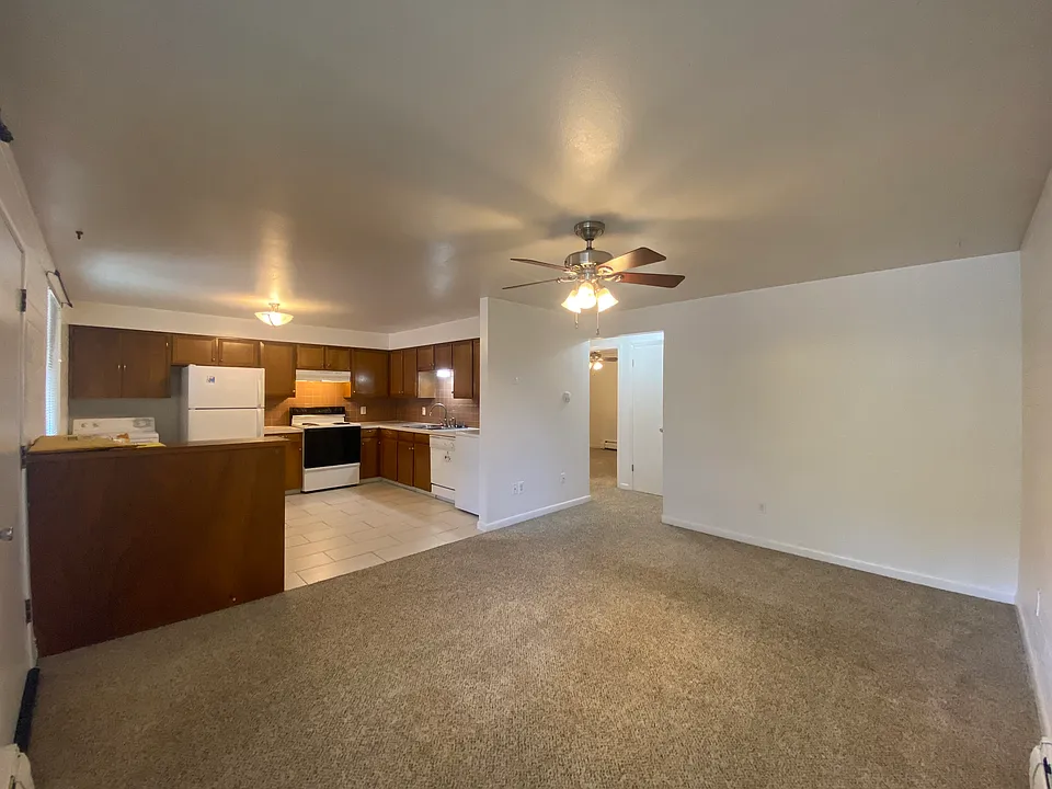 700 E Myrtle St #718