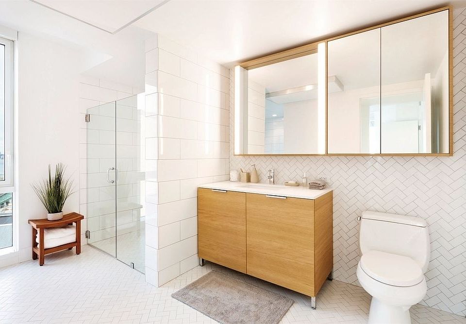 1st image of 625 W 57th St APT 307