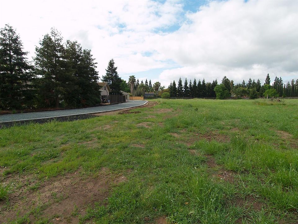 1st image of 9817 Black Oak Ct