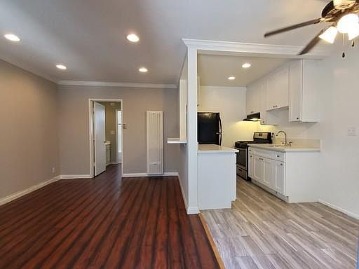 3rd image of 645 N Ardmore Ave APT 113