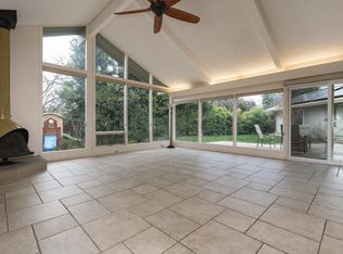 1329 W Robinwood Ln, Fresno, CA 93711