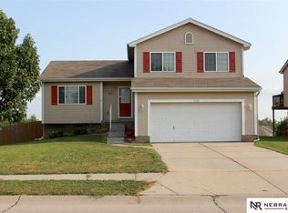 7603 N Howell St, Omaha, NE 68122
