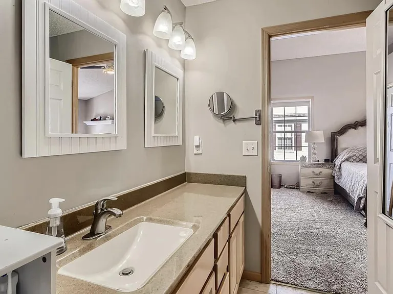 10997 Oak Grove Cir — Photo 14