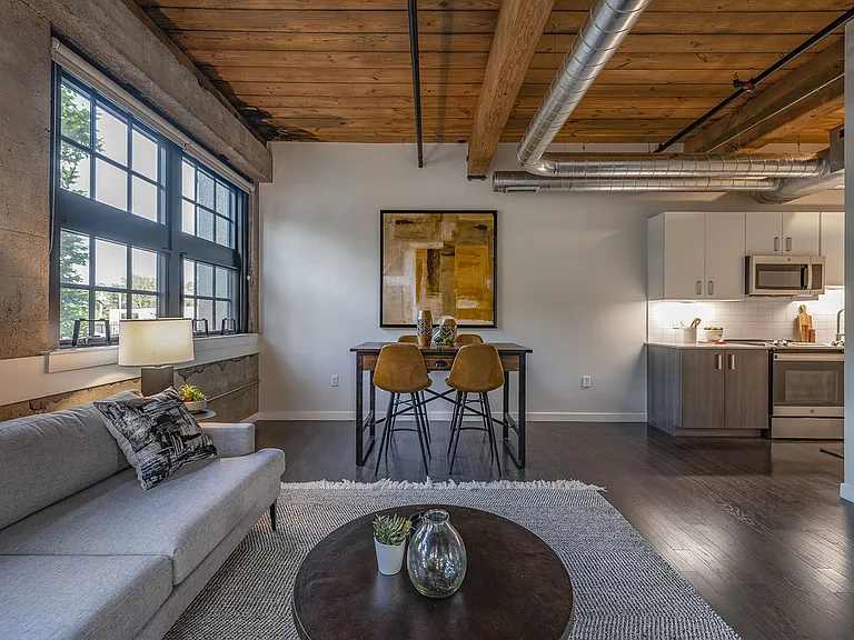 Bancroft Lofts — Photo 40