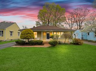 75 Garland St, Springfield, MA 01118
