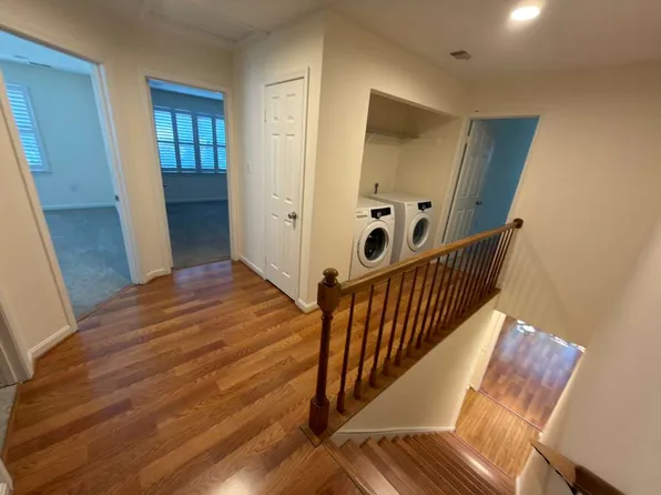 8201 Bell Ln, Vienna, VA 22182