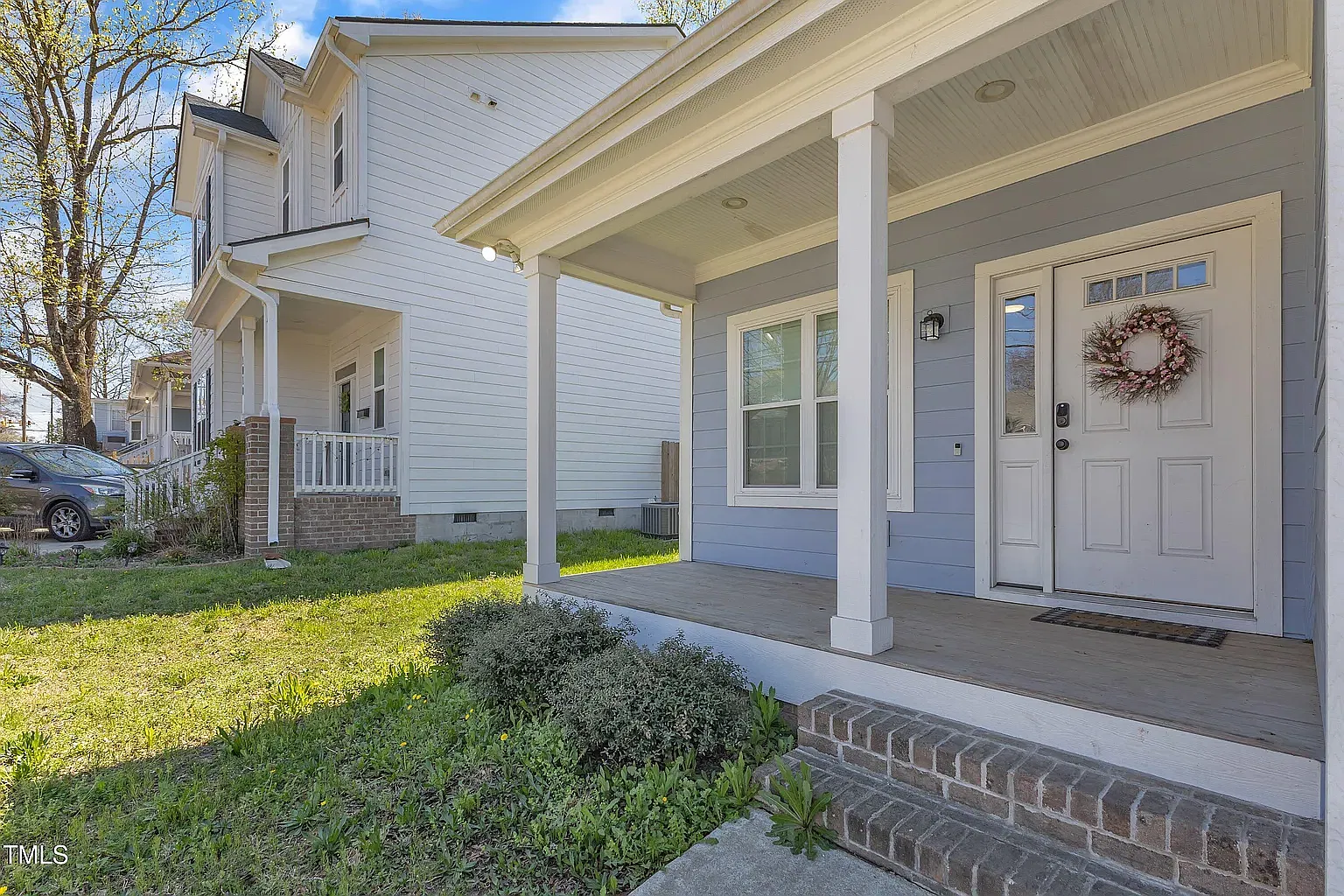 1008 Holloway St — Photo 2