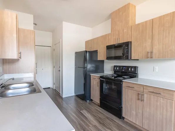 Silverplace Apartment Homes