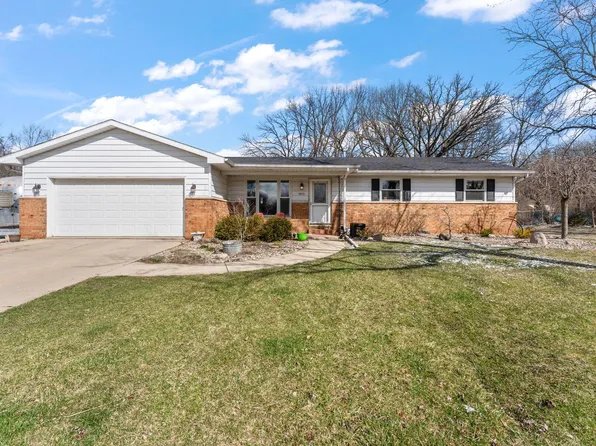 3910 W 106th Ln, Crown Point, IN 46307