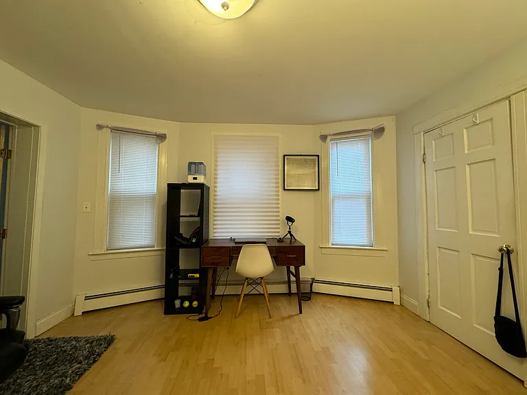 87 Winter St #1 — Photo 9