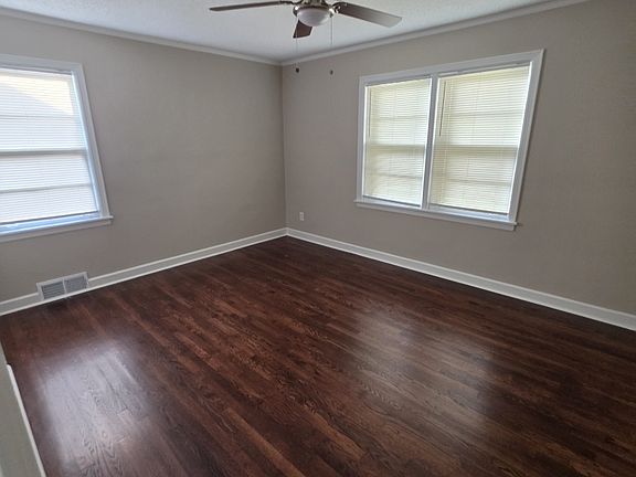 5th image of 923 Tampa Ave