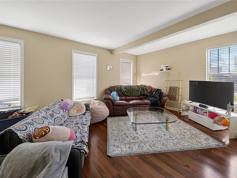 447 E Washington St — Photo 11