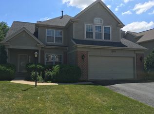 1220 Pennsbury Ln, Aurora, IL 60502