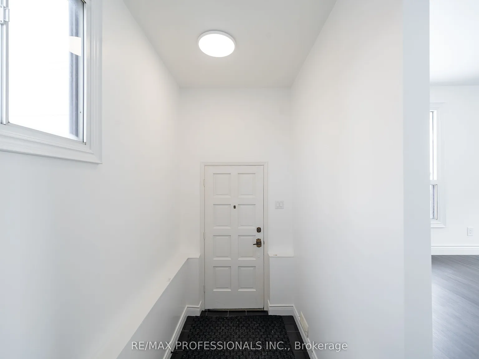 2 bed, $2,900 — Photo 3