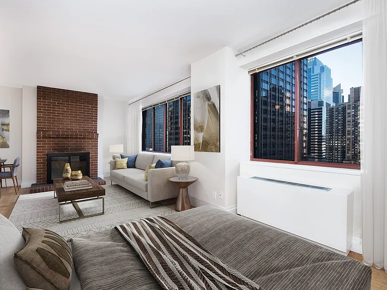 260 W 52nd St #8L — Photo 1