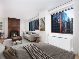 260 W 52nd St #23F, New York, NY 10019
