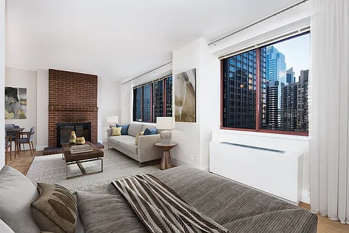 260 W 52nd St #28F Photo 1