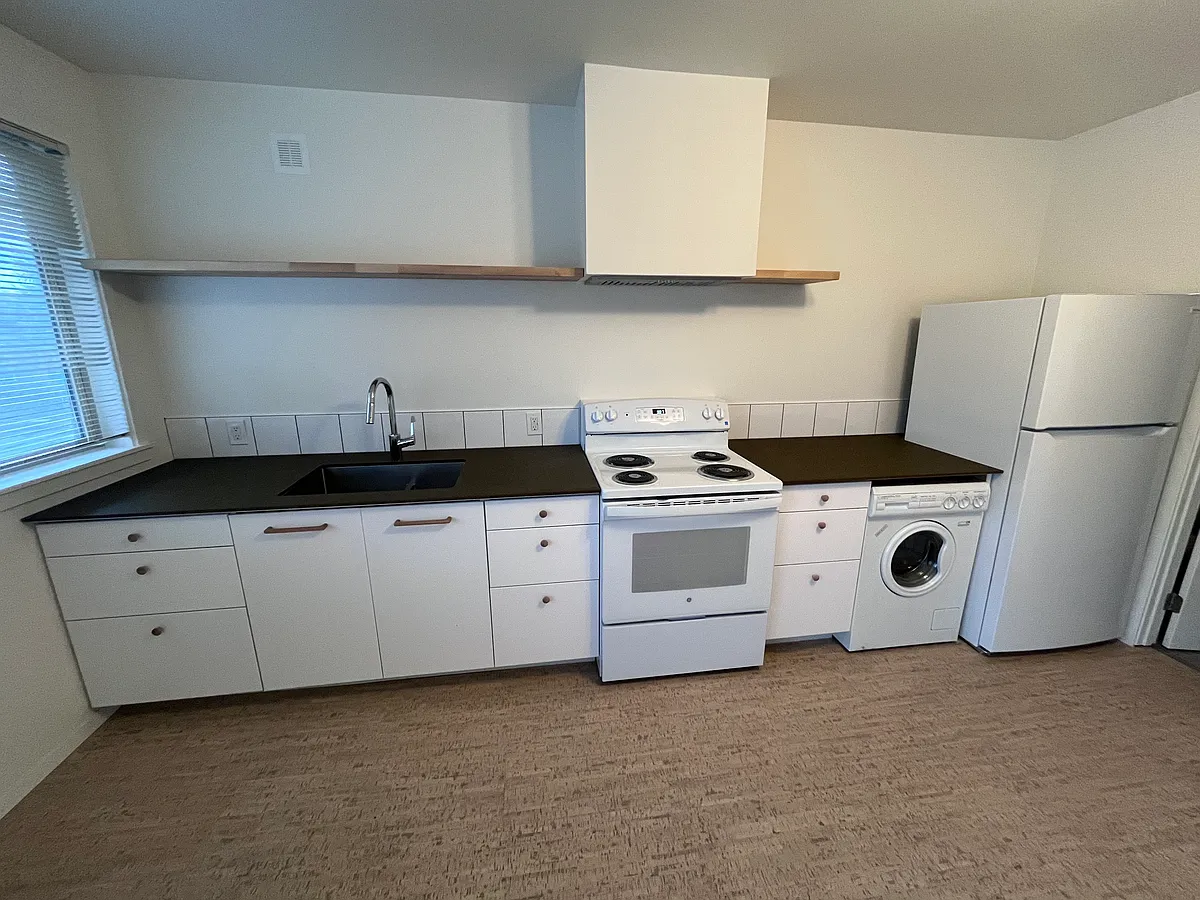 Building Photo - 5500 Rainier Ave S #5506