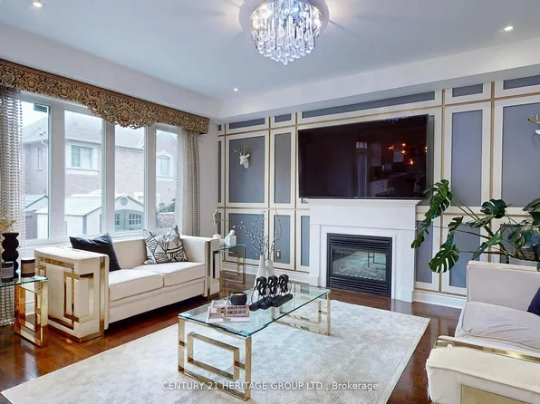 1062 Blackhall Cres, Newmarket, ON L3X 0B3