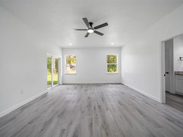 3908 Garienda Ave — Photo 17