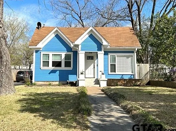 408 N Line St, Mineola, TX 75773