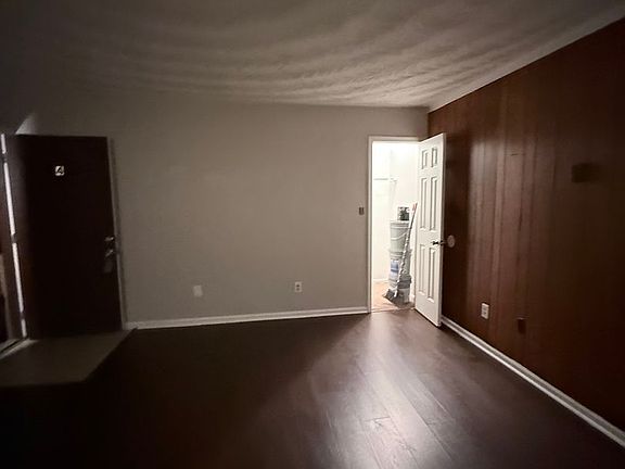 4th image of 326 Ashlawn Dr APT 4