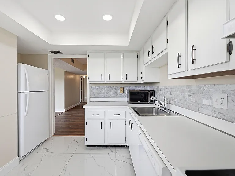 4158 Inverrary Dr #511 — Photo 6