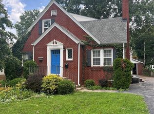 2105 Fairmount Ave, Alton, IL 62002