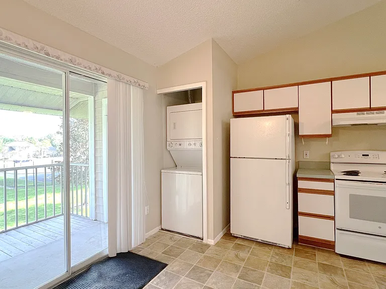 164 Reserve Cir #204-1 — Photo 7