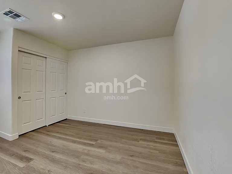 7599 W Vermont Ave — Photo 18