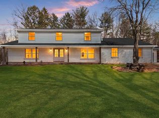 1545 Fox Ct, Green Bay, WI 54313
