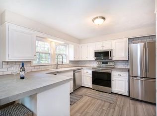 539 Long Pond Rd, Plymouth, MA 02360