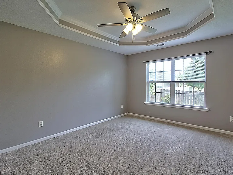 403 Banks St — Photo 12