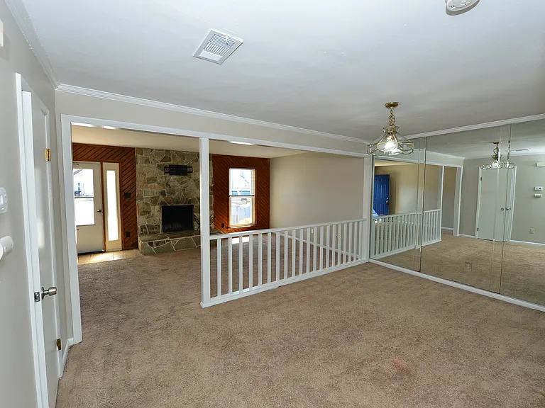 443 Benlea Cir — Photo 2