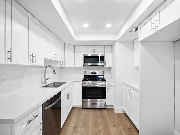 4th image of 10905 SW 113th Place #67C