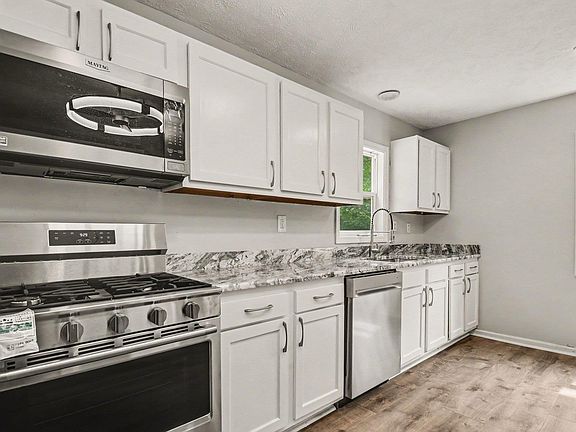 2nd image of 52776 Shellbark Ave