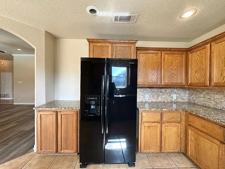 2601 Lavender Ln — Photo 9