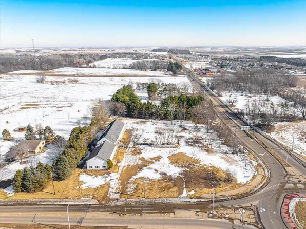 903 120th St, Roberts, WI 54023
