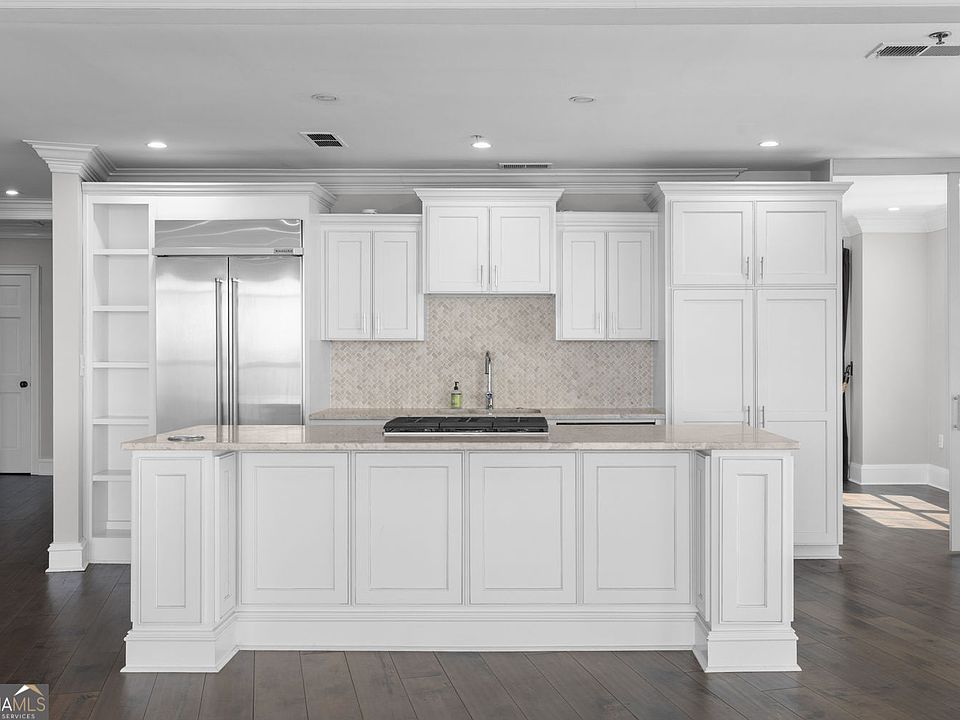 1st image of 2881 Peachtree Rd NE APT 2103