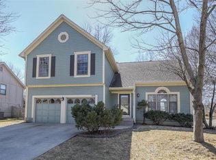 1031 E 121st St, Olathe, KS 66061