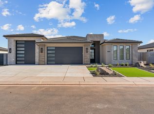 3380 Pharoah Way, Santa Clara, UT 84765