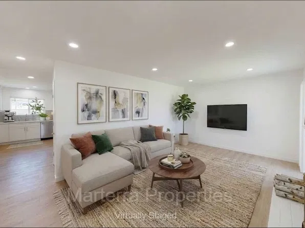 17755 La Rosa Ln, Fountain Valley, CA 92708