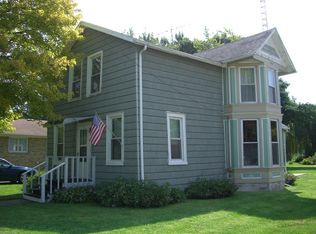 413 W Winthrop St, Earlville, IL 60518