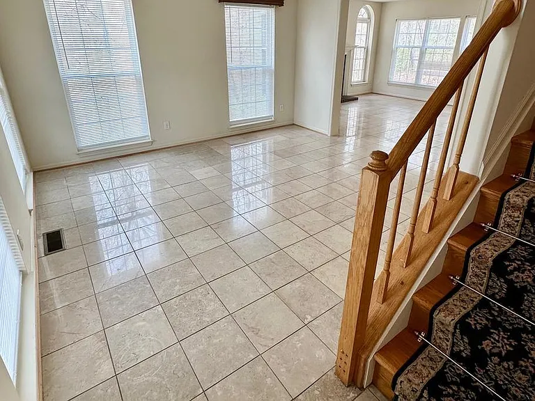 3222 Titanic Dr — Photo 3