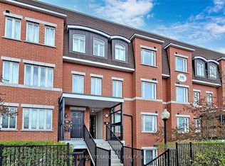 310 John St #326, Markham, ON L3T 0A7
