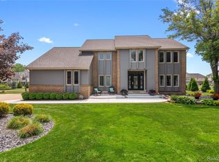 1336 Lamb Dr, Troy, MI 48085